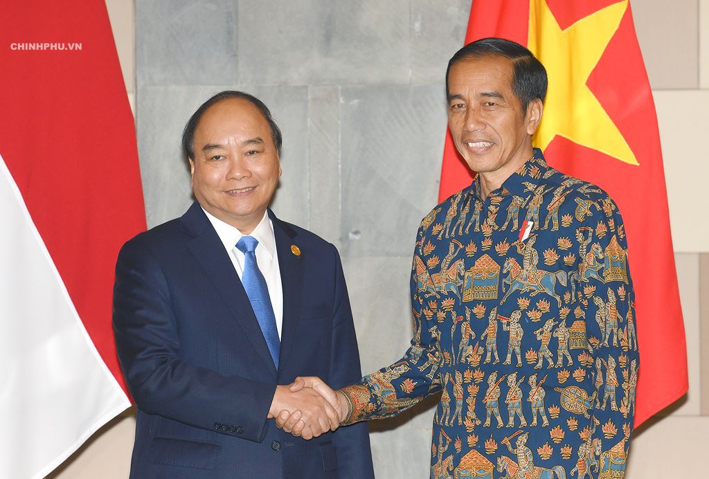 Thủ tướng Chính phủ Nguyễn Xuân Phúc hội đàm với Tổng thống Indoneesia Joko Widodo, nhất trí tạo đột phá mới, đưa hợp tác kinh tế trở thành trụ cột chính của đối tác chiến lược (Thời sự trưa 12/10/2018)